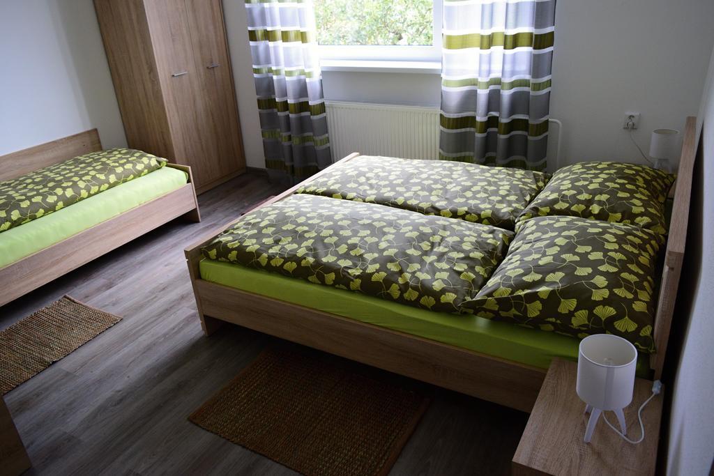 Apartmany Lenko - Near Thermal Aquapark Tatralandia Liptovsky Mikulas Exterior photo